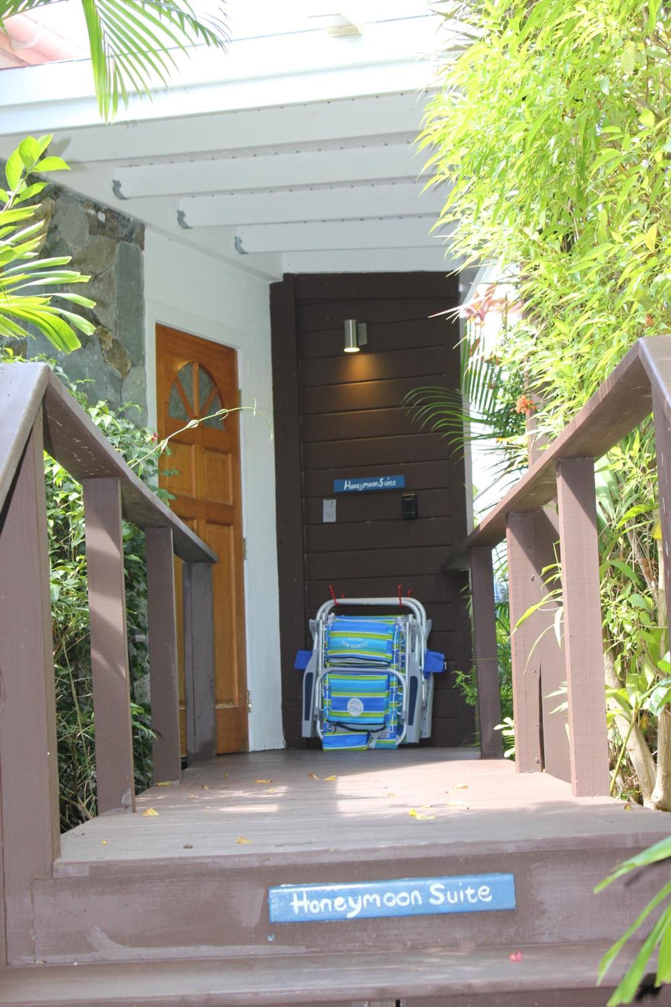 Beautiful Honeymoon Suite At Sunset Serenade Cruz Bay Bagian luar foto