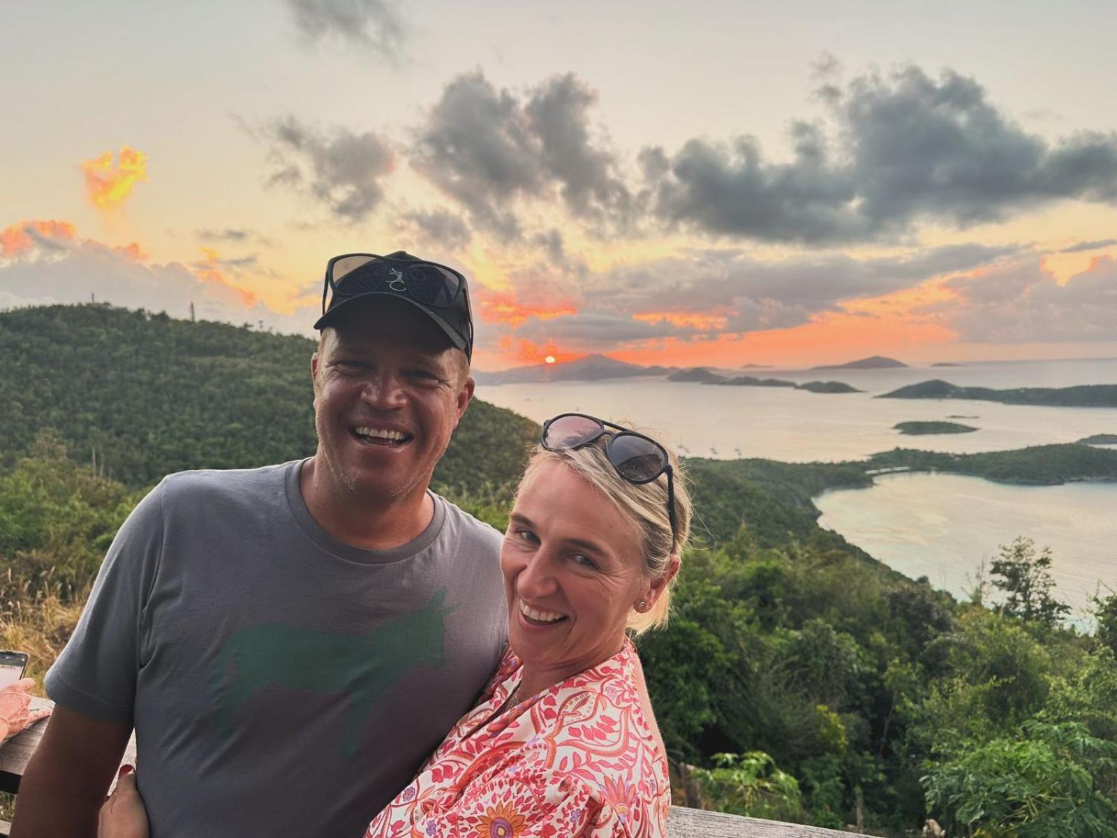 Beautiful Honeymoon Suite At Sunset Serenade Cruz Bay Bagian luar foto
